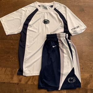Penn state shirt and shorts